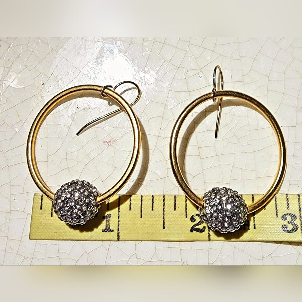 Dangle round hoops with silver rhinestone textured bead earrings, contemporary - Picture 6 of 7